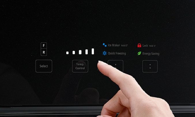 10038178-tu-lanh-hitachi-inverter-550-lit-r-fg690pgv7x-gbk-5 Tủ lạnh Hitachi Inverter 550 lít R-FG690PGV7X (GBK)