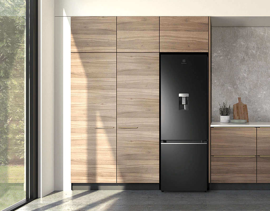 10048958-tu-lanh-electrolux-inverter-335l-ebb3762k-h-6 10048958 tu lanh electrolux inverter 335l ebb3762k h 6