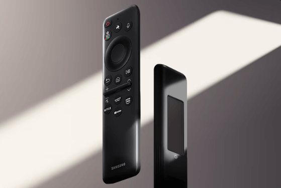 Tivi Samsung 65 inch QA65Q8FAAKXXV sử dụng điều khiển từ xa sạc bằng ánh sáng