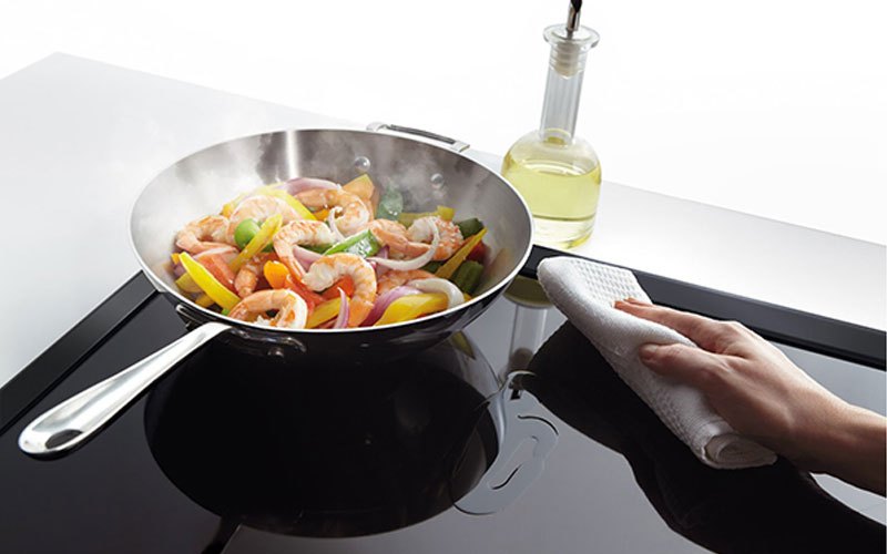 Bếp từ Bosch PXE845FC1E