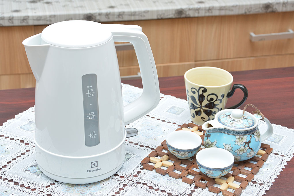 Bình siêu tốc Electrolux 1.5 lít EEK1303W