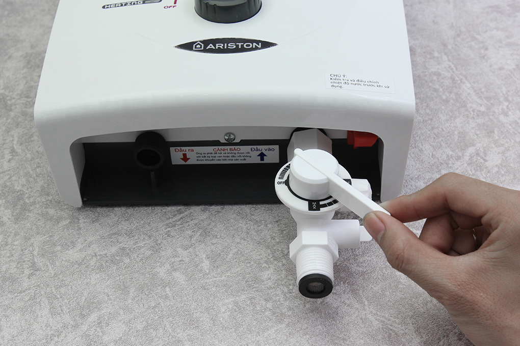 may-nuoc-nong-ariston-sb35e-vn-thu-vien-9 may nuoc nong ariston sb35e vn thu vien 9