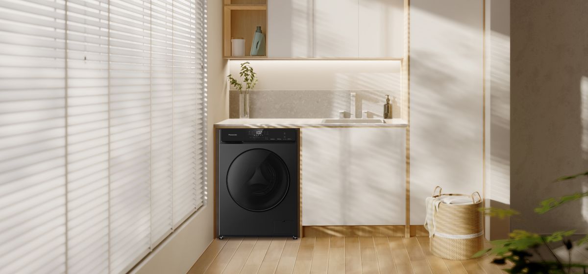 Panasonic NA-164JF1BVT có thiết kế sang trọng với kiểu dáng nằm ngang hiện đại