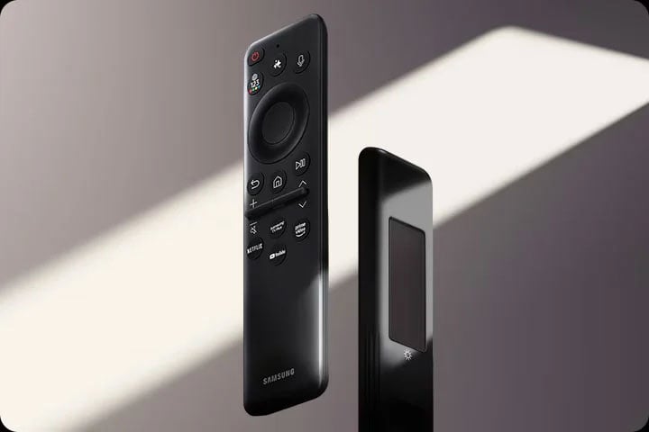 Tivi Samsung 50 inch QA50Q7FAAKXXV sử dụng điều khiển sạc bằng năng lượng mặt trời Tivi Samsung 50 inch QA50Q7FAAKXXV sử dụng điều khiển sạc bằng năng lượng mặt trời